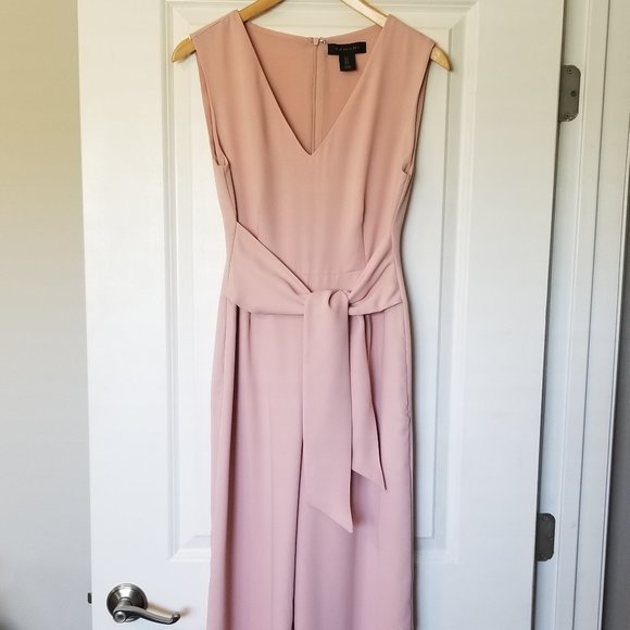 Tahari Blush Rose Pink Sleeveless Capri Midi Jumpsuit Women's Size 2 - Picture 1 of 6